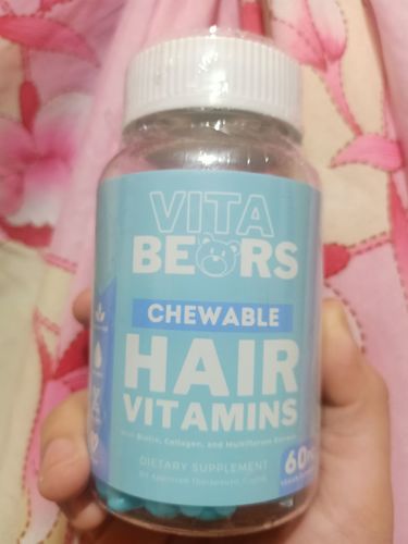 Customer photo review of Hair Vitamin Gummies