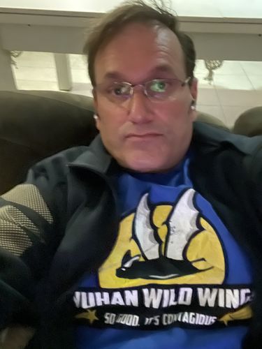 Customer photo review of Wuhan Wild Wings Heavy Tee 5.3oz