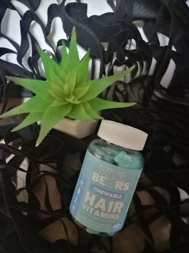Customer photo review of Hair Vitamin Gummies