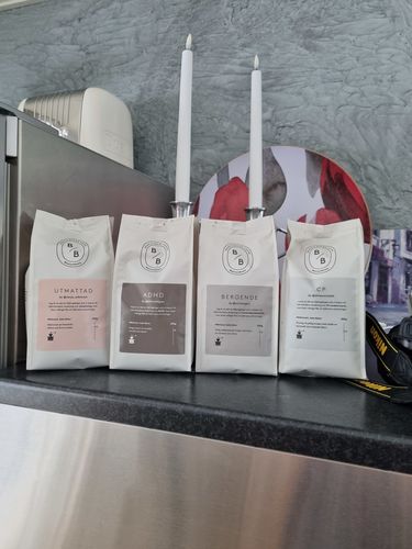 Customer photo review of Smakbox HJÄRNGÄNGET - hela bönor (vårt kaffe är paketerat i 250grams påsar)