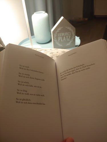 Customer photo review of Mein neues Buch: "Weil ich es WERT bin!"