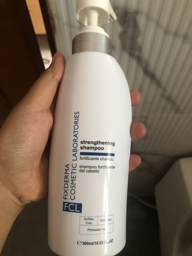 Customer photo review of FCL STRENGTHENING SHAMPOO