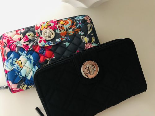 Customer photo review of Vera Bradley Signature Cotton Turnlock Wallet with RFID Protection Pretty Posies