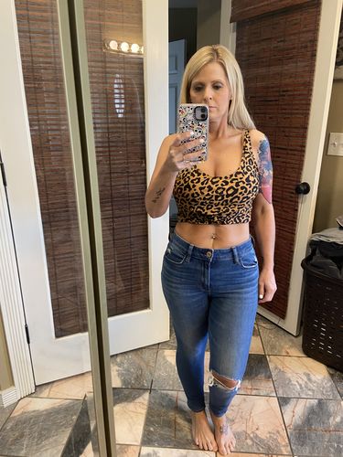 Customer photo review of Traveler Top | Leopard Print