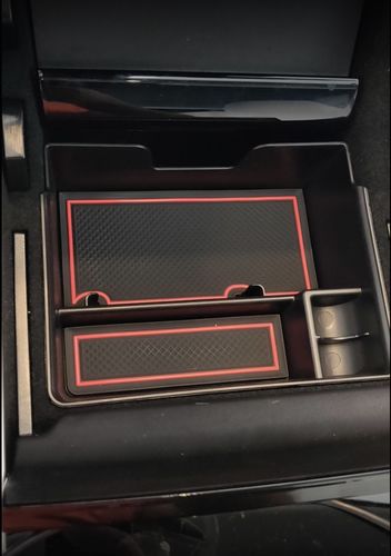 Customer photo review of *NEW* Center Console Tray Organizer for Tesla Model 3 & Y 2021