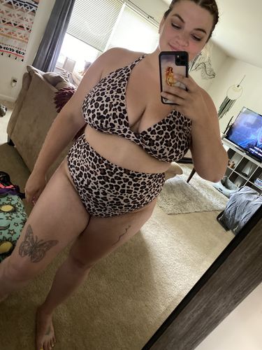 Customer photo review of 'Uplift' Plunging Bikini Top