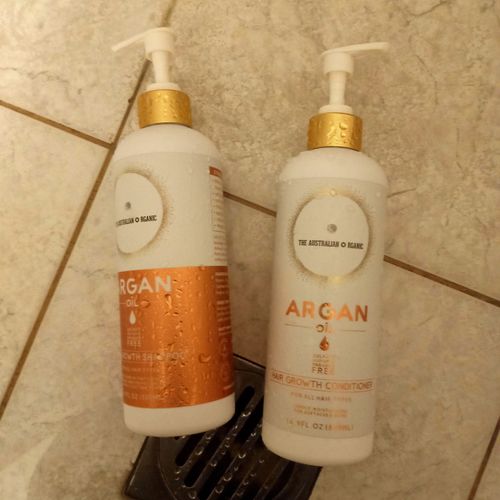 Customer photo review of Hair Growth With Argan Oil - Essential Bundle (Shampoo + Conditioner)