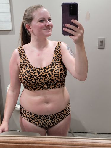 Customer photo review of Traveler Top | Leopard Print