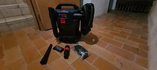 Customer photo review of GAS 18V-10 L Akku-Staubsauger mit Rollen, ohne Akku & Lader, 90 mbar, umfangreiches Zubehör