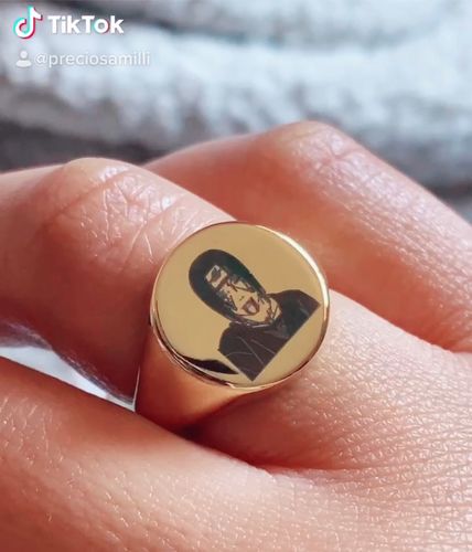 Customer photo review of Women Signet Ring Chunky Round Top Stainless Steel Punk Fashion Jewelry