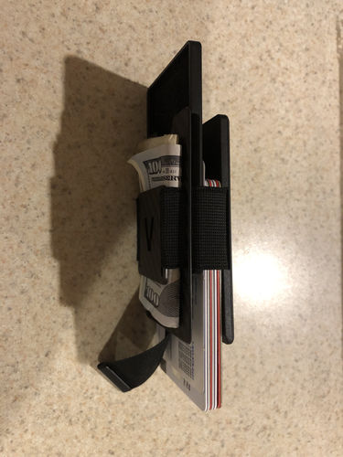 Customer photo review of Carbon Fiber 3K matte Slim Wallet