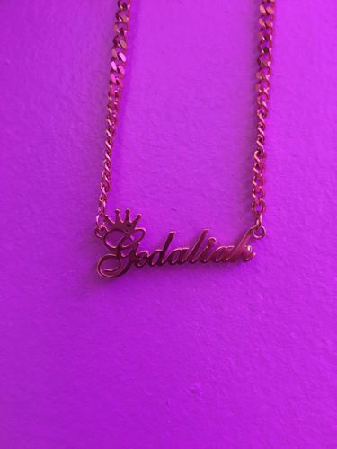 Customer photo review of Classic Crown Name Necklace