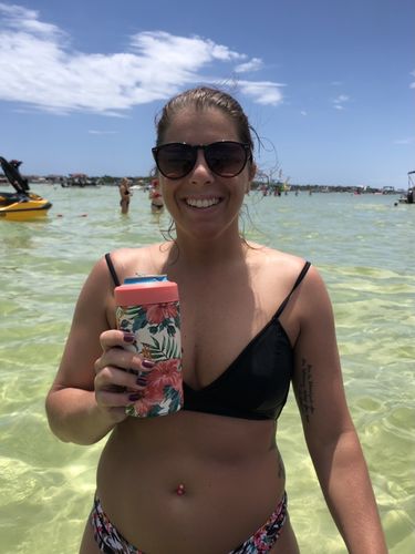 Customer photo review of Universal Buddy 2.0 | Hibiscus