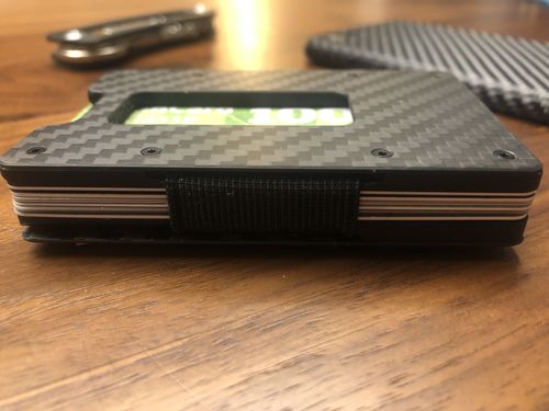Customer photo review of Carbon Fiber 3K matte Slim Wallet