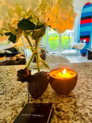 Customer photo review of LOST IN TROPICS SHARK TOOTH CANDLE