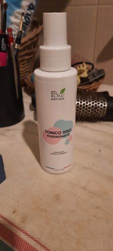 Customer photo review of Tonico Viso Rigenerante