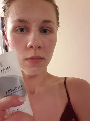 Customer photo review of AGELESS Total Resurfacing Masque
