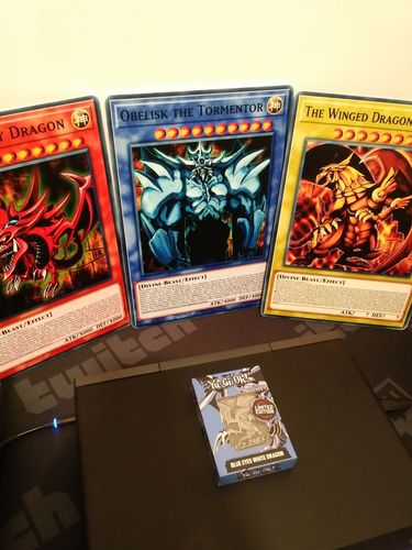 Customer photo review of Yu-Gi-Oh! Blue-Eyes White Dragon Metal Card - Ships Mid-June 2021. Pre-orders End April 30.