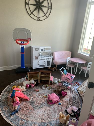 Customer photo review of Distressed Vintage Cezanne Terracotta Sky Area Round Rug