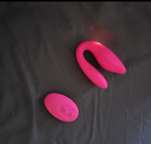 Customer photo review of Rechargeable Clitoral & G-Spot Vibrator For Couples