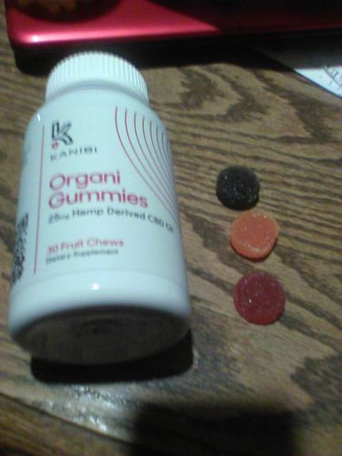 Customer photo review of Organi Gummies