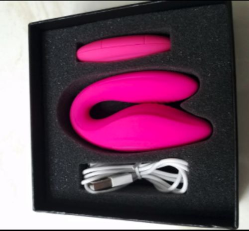 Customer photo review of Rechargeable Clitoral & G-Spot Vibrator For Couples