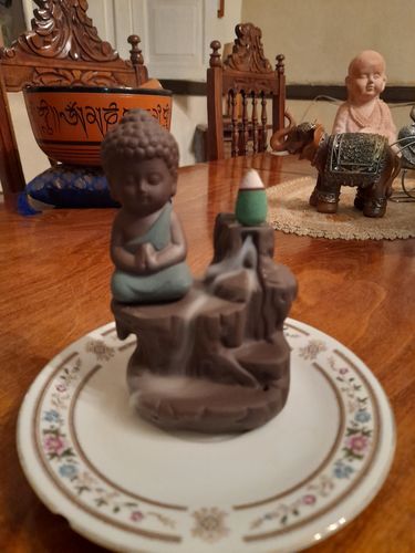 Customer photo review of Porta Incienso Monje + 10 Inciensos Especiales