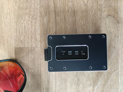 Customer photo review of Obsidian Black Aluminum Slim Wallet