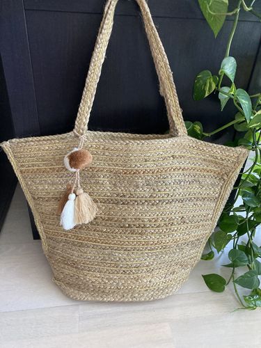 Customer photo review of Enshrine Handwoven Jute Tote Bag | Pompom Tassel Jute Bags