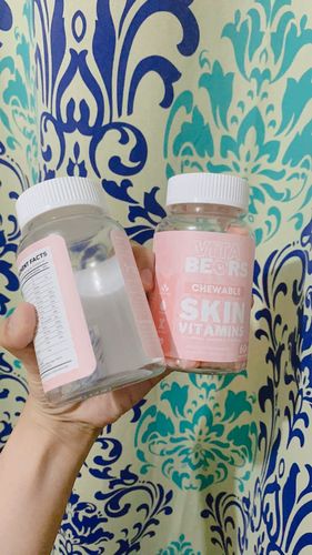 Customer photo review of Skin Vitamin Gummies