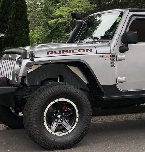 Customer photo review of Rubicon hood vinyl decal set for Jeep Wrangler | 10th Anniversary