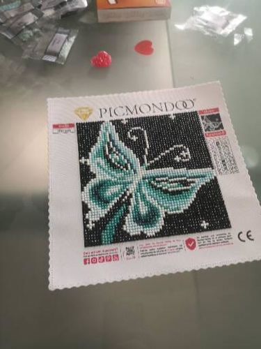 Customer photo review of GRATIS Diamond Painting Leuchtbild Special - Lighting Butterfly