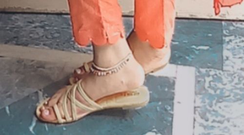 Customer photo review of Yellow Color Casual Chappals CL0686
