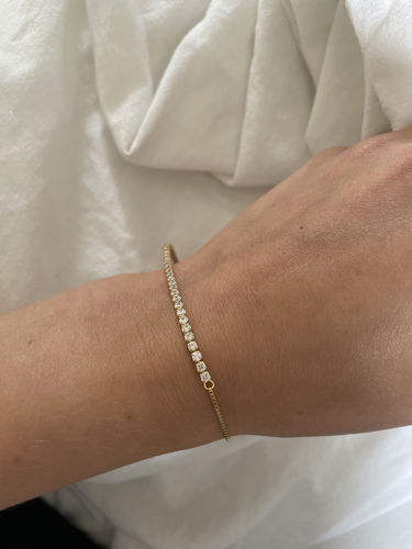 Customer photo review of Sleek Armband