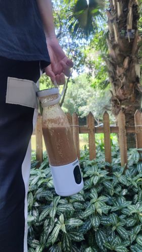 Customer photo review of Leegoal® Blender Bravo - High Power Portable Blender
