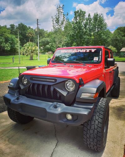 Customer photo review of Demon Grille w/ LED Off-Road Lights for 18-21 Jeep Wrangler JL & Gladiator JT
