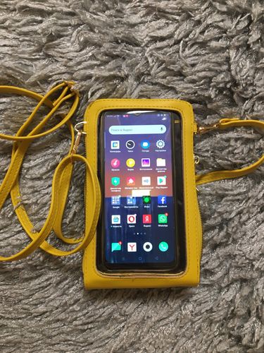 Customer photo review of Women 6.5 Inch Touch Screen Bag, RFID Clutch Bag, Large Capacity Multi-Pocket Crossbody Phone Bag