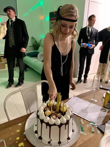 Brooke B. review of 1920s Black Beaded Rhinestone & Feather Headband image 1 out of 1