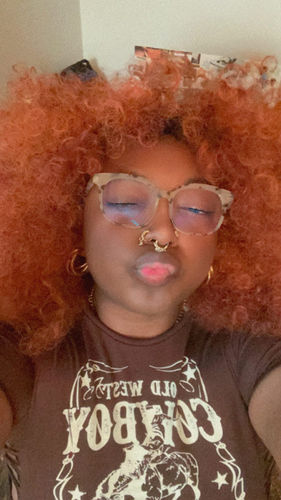 Customer photo review of Abigail Septum