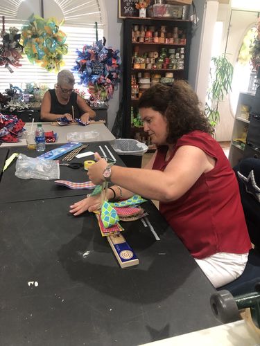 Customer photo review of Ez Bow Maker