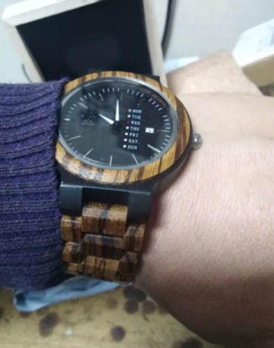 Customer photo review of Montre en bois - Fashion Black
