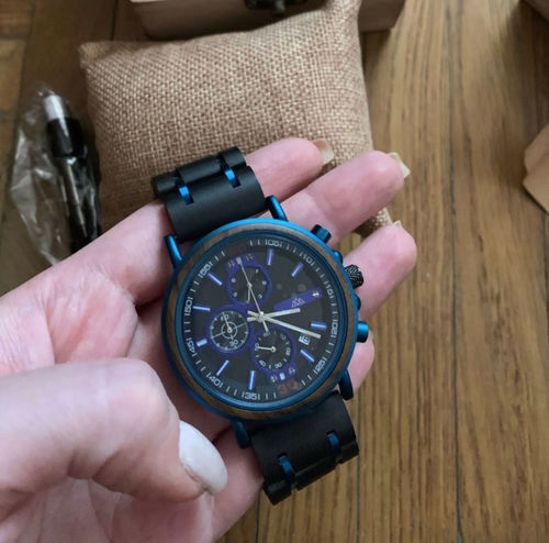 Customer photo review of Montre en bois homme - Griffed Blue