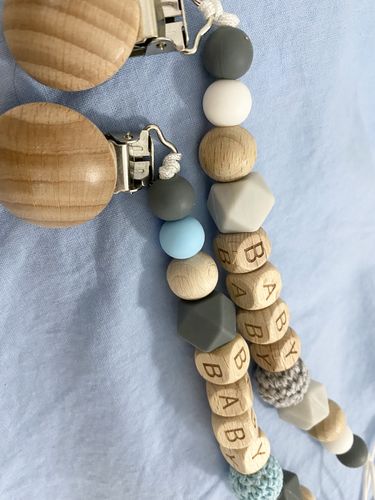 Customer photo review of Chupetero Azul Nenina & Co