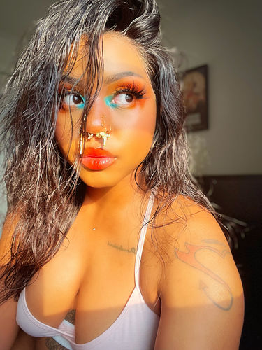 Customer photo review of Uzi Nose Cuff