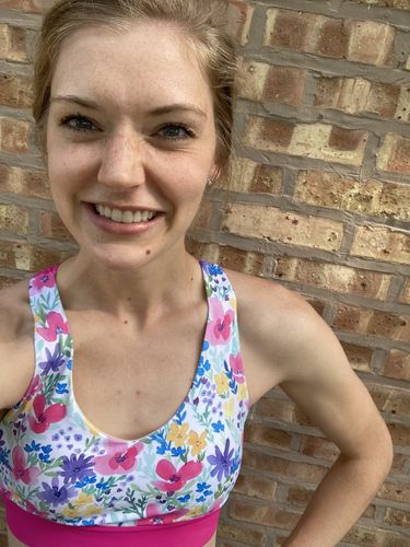 Customer photo review of Criss Cross Sports Bra - Hot Pink Floral | MT SPORT