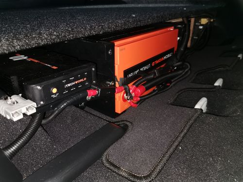 Customer photo review of Dual input 40A In-Vehicle Battery Charger DC iTECHDCDC40 DCDC