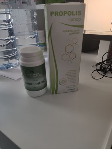 Customer photo review of SPIRULINE BIOLOGIQUE (400MG) - Une mine d’oligo-éléments essentiels à notre organisme