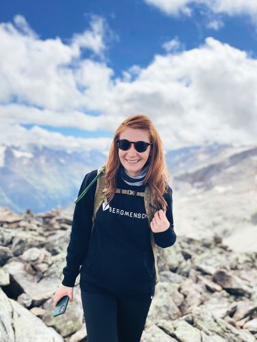 Customer photo review of BERGMENSCH® Logo Hoodie