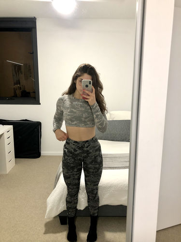 Daniella P. review of CHALLENGER CAMO SEAMLESS LEGGINGS - CHARCOAL image 1 out of 1