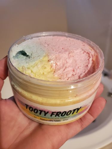 Customer photo review of Tooty Frooty Whipped Body Scrub